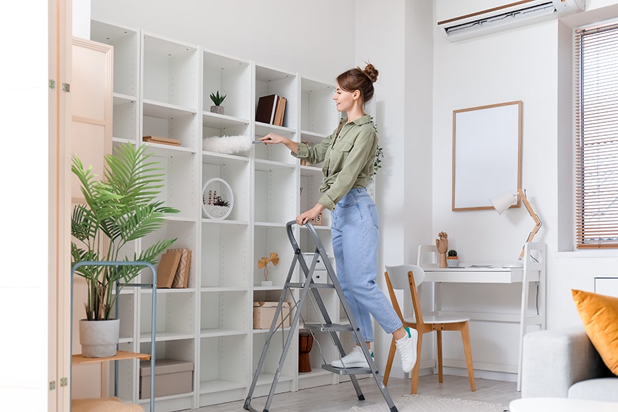 5 Areas In Your Home To Declutter Before The End Of Summer